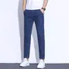 Jeans Cropped Masculino Novo Estilo Primavera/Verão 2026, Calça Casual Versátil Elástica Reta Slim