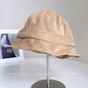 Sombrero de Pescador Informal Japonés Versátil de Ala Corta para Mujer Moda Otoño/Invierno Sombrero de Pescador Versátil Protección contra el Frío Calidez Temperamento Sombrero de Tela Moderno