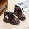 Botas de nieve para niñas, nueva colección de invierno 2026, forradas de felpa y engrosadas para abrigar, botas de algodón, botas de piel estilo princesa para niñas pequeñas, modernas