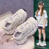 Tênis femininos 2026 outono novo moda estiloso casual com solas macias, antiderrapante, versátil estilo papai, tênis de corrida