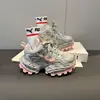 Sapatos de Outono Infantil 2025 Novo Estilo Sapatos de Corrida de Malha Única Leve e de Sola Macia para Meninas Malha Respirável Sapatos de Pai para Meninos