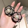 Venta al por mayor de accesorios para abrigos y trajes con ramillete Xiangfeng, broche para camisa con perla y camelia, horquilla de doble propósito