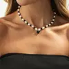 Collar Minimalista de Zirconia con Forma de Corazón de Gama Alta para Mujer, Cadena Versátil para Clavícula con Perlas Barrocas de Lujo Ligero de Moda al por Mayor
