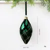 Nuevos adornos de bola de Navidad transfronterizos, bolas de Navidad decorativas pintadas a mano, bolas de plástico planas con forma irregular electroplateadas y flocadas