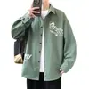Outono 2026 Estampa de Carta Americana Casual Americana Versátil Camada Base Nova Camisa Masculina Verde Cáqui
