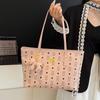 Bolsa Feminina Grande Capacidade 2025 Bolsa da Moda Sentindo Primavera Ombro Bolsa Estampada Feminina Bolsa de Ombro Underarm Nova Bolsa Cartoon de Urso