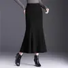 Falda de lana de cola de pez, nueva falda lápiz de cintura alta ajustada para mujer Otoño e Invierno 2026, falda elegante y versátil de longitud media