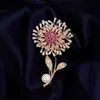 Broche Flor de Dente-de-Leão Micro-Pavimentado com Zircônia Acessórios de Alto Padrão Acessórios Elegantes para Casaco de Terno Corsage