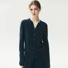 Suéter de tricô de cashmere feminino, estilo old money, design falso de duas peças, gola redonda cinza, abotoado, efeito emagrecedor, suéter com blocos de cor, moderno