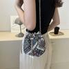 Color Contrastante Popular Este Año Cadena Cordón Bolsa Pequeña para Mujer 2023 Verano Nuevo Bolso de Hombro Bolso Cruzado Versátil Moderno