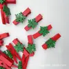 Clipes de madeira de floco de neve de Natal, clipes para fotos, acessórios de artesanato DIY para festas de fim de ano, exclusivamente para vendas transfronteiriças, podem ser enviados em nome dos clientes