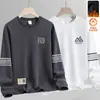 Camiseta de manga larga para hombre para otoño e invierno, marca de moda, corte holgado, forrada de forro polar, engrosada, camiseta básica casual, sudadera de cuello redondo para estudiantes jóvenes