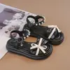 Sapatos de Menina Sandálias de Princesa Infantil 2026 Novo Estilo de Verão para Meninas e Crianças Maiores, Sapatos de Menina Estilosos com Solado Macio