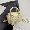 Bolso tipo almohada de moda casual para mujer, bolso cruzado simple y versátil, nuevo bolso de hombro de color liso para la primavera 2026