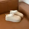 Botas de nieve para mujer, diseño de una sola pieza de cuero y piel, pantuflas de invierno para exteriores, nuevo estilo 2026, suela gruesa, cálidas y con forro de felpa