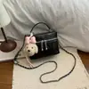 Comercio exterior estilo coreano transfronterizo bordado de rombos hilo para mujer 2026 nuevo estilo moderno rombos cadena bandolera bolso de hombro bolso pequeño cuadrado de mano