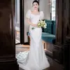 Vestido de Noiva Principal Estilo Francês Verão 2026 Novo Cetim Simples Sereia Branco Vestido de Recepção com Cauda para uma Cerimônia de Casamento Leve