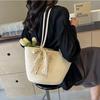 Bolsa de Palha Nova de Grande Capacidade em Estoque, Bolsa de Ombro Estilo Balde Versátil para o Verão, Bolsa de Praia