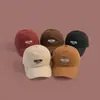 Gorra de Béisbol Bordada Estilo Coreano Rosa Dulce para Mujer, Versátil Visera Curva de Moda para Hombre, Primavera y Otoño, Hace que la Cara se Vea Más Pequeña
