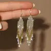 Pendientes Largos con un Toque de Alta Gama, Modernos y Lujosos, Ligeramente Adornados con Diamantes, Pendientes de Borlas para Mujer, Únicos y Exagerados, Populares en Redes Sociales, Adecuados para Fiestas