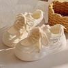 Sapatos Brancos Femininos 2025 Novos Sapatos de Malha Primavera e Verão Malha Respirável Solado Grosso Sapatos de Saia Esportivos Casuais Sapatos de Plataforma