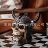 Nuevos productos transfronterizos casco cráneo alcancía artesanías de resina cuernos alcancía de cráneo regalos de Halloween