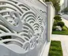 Valla exterior tallada en fibra de vidrio para áreas residenciales, patios de villas y barreras de aislamiento y división específicas para municipios.