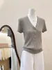 Blusa de tricô com decote em V para mulheres, novo estilo verão 2026, estilo francês, versátil, modeladora, manga curta