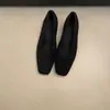 Sapatos Rasos Elegantes Cinza de Bico Quadrado Estilo Francês Peludos para Mulheres, Lançamento Outono e Inverno 2026 Slip-On Nicho Retro Flats