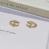 Pendientes de tachuela con forma de anillo y clavo, lujo ligero, sensación de alta gama, joyería para la oreja, estilo simple, sentido del diseño de nicho, temperamento exquisito, ear cuff versátil