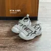 Venta de liquidación: Sandalias, Zuecos y Tenis de Primavera/Verano para Niños