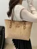 Bolsa de Ombro Tote de Veludo Grande Capacidade Versátil Inverno 2025 Nova Nicho Simples para Trabalho e Comutação