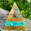 Pirâmide de bola de cristal natural de 8cm Ornamento de mesa de escritório europeu e americano Artesanato de pirâmide de resina para yoga e meditação