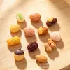 Accesorios de Resina de Nueces, Dátiles y Castañas Simuladas para Fundas de Teléfono con Pegamento de Crema para Manualidades, Decoraciones para Pizarras Blancas y Colgantes para Mochilas