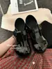 Versão em couro~Novos sapatos femininos, novo modelo para o ano, estilo britânico vintage, com sola grossa, salto grosso, bico largo, sapatos pequenos de couro