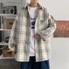 Camisa a cuadros retro literaria de manga larga estilo Hong Kong para hombre de mediana edad y joven cárdigan Harajuku japonés solapa top de pareja