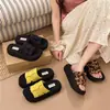 Sandalias tejidas de suela gruesa para mujer, nuevas de moda de verano 2026, chanclas de playa de punta abierta para uso en exteriores