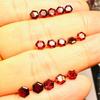 Nueva joyería hexagonal roja de granada de 4*4 mm facetada con base puntiaguda con piedra