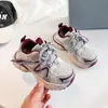 Zapatos para niños y niñas 2026 otoño nuevo color bloques de color zapatos de papá para niños mayores, zapatillas transpirables de suela gruesa, zapatos casuales versátiles