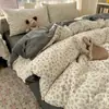 Juego de Ropa de Cama de Cuatro Piezas, Algodón Puro, Sábana de Algodón Cepillado, Funda de Colcha, Funda de Edredón, Sábana Ajustable, Juego de Tres Piezas, Estilo de Dibujos Animados de Primavera