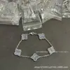 Versão Alta Fábrica CNC V Ouro Trevo de Quatro Folhas Cinco Pétalas Pulseira Flor Fina Banho Espesso 18K Presente para Namorada Aniversário Trevo da Sorte 1 Significado