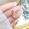 [Oro Real de Cobre] Copo de Nieve Pentagonal Nicho Comercio Exterior Transfronterizo DIY Joyería Hecha a Mano Accesorios de Colgante Microincrustados de Cobre y Circonio