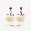 Pendientes de Bola de Pelo de Oso Estilo Maillard de Nuevo Estilo Otoño e Invierno, Accesorios para Orejas de Lazo Femeninos y Versátiles, Clip para Oreja sin Perforación