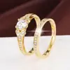 Transfronterizo, deslumbrante, diseño de piedra grande, moderno, lujo ligero, estilo minimalista, anillos de pareja de alta gama, directo del fabricante