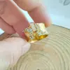 Joia de Mão Mais Vendida Anel Unissex Luxuoso com Zircônia Microcravejada Banhado a Ouro Anel para Festa de Casamento
