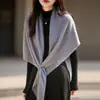 Chal de Punto de Lana Pura para Mujer 2025 Otoño e Invierno Nuevo Estilo Color Sólido Cálido Multifuncional Bufanda Triangular Chal Top