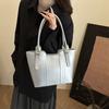 Bolso pequeño popular de este año 2025 nuevo bolso de mujer sensación de alta gama retro combinable bolso bandolera moda bolso de cubo portátil
