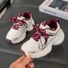 Sapatos Infantis Sapatos Esportivos para Meninos 2026 Nova Primavera Sapatos Casuais Brancos para Crianças Sapatos de Couro Antiderrapantes Estilo Pai para Crianças de Meia-Idade e Grandes