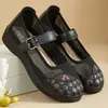 Sapatos Femininos de Verão Vazados Respiráveis Sapatos de Tecido Old Beijing Solado Macio Confortáveis para os Pés Sapatos para Idosos Leves Confortáveis Sapatos para Mãe Sapatos de Tela