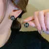 Pendientes Redondos de Cruz con Tachuelas de Diamante sobre Placa de Acetato, Pendientes de Lujo Ligero de Gama Alta con un Diseño Único, Accesorios para Orejas de Moda de Nicho para Mujeres